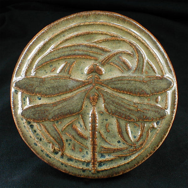 Round Dragonfly tile - Buckeye