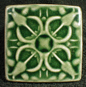 4 x 4 tulip tile - Pinewood Green