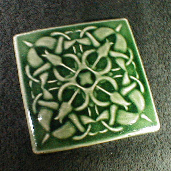 6 x 6 Tulip tile - Pinewood Green