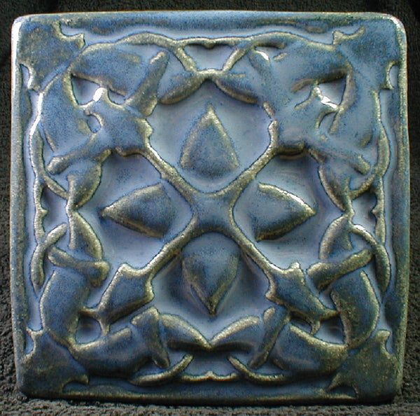 6 x 6 Tulip tile with deep relief - Blue/Grey