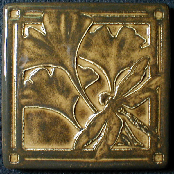 4 x 4 Gingko and dragonfly tile - Star Anise