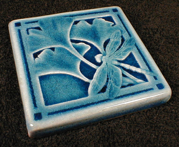 4 x 4 Gingko and dragonfly tile - Hawaiian Blue