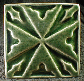 6 x 6 Celtic tile - Pinewood Green