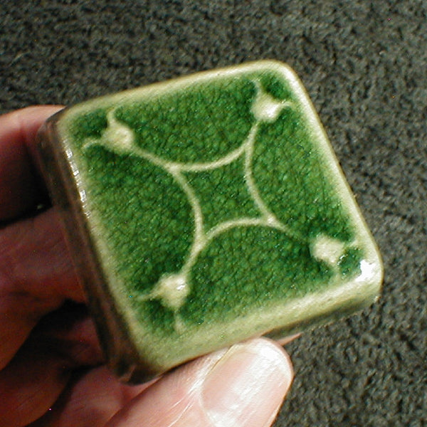 2 x 2 Lily of the Valley tile - Pinewood Green