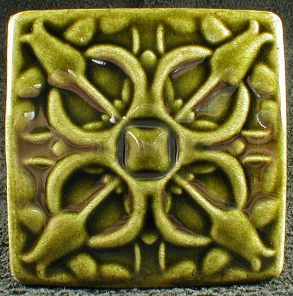 4 x 4 tulip tile - Vintage Green