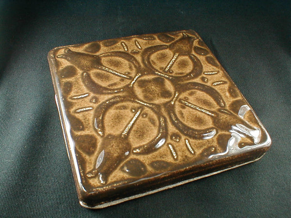 4 x 4 Tulip tile - Star Anise