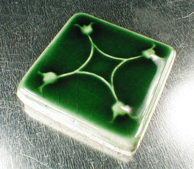 2 x 2 Lily of the Valley tile in glossy dark green glaze - Conifer Green